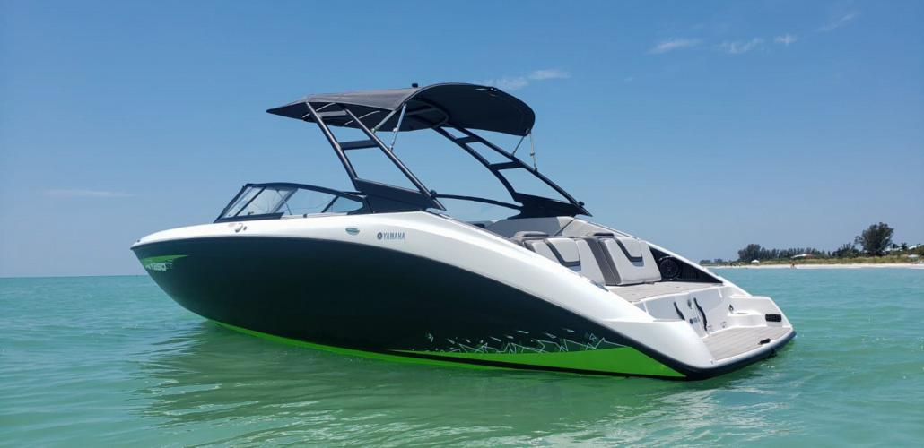 boat-rental-cape-coral-brand-new-25-ft-bowrider-yamaha-jetboat-2021-green